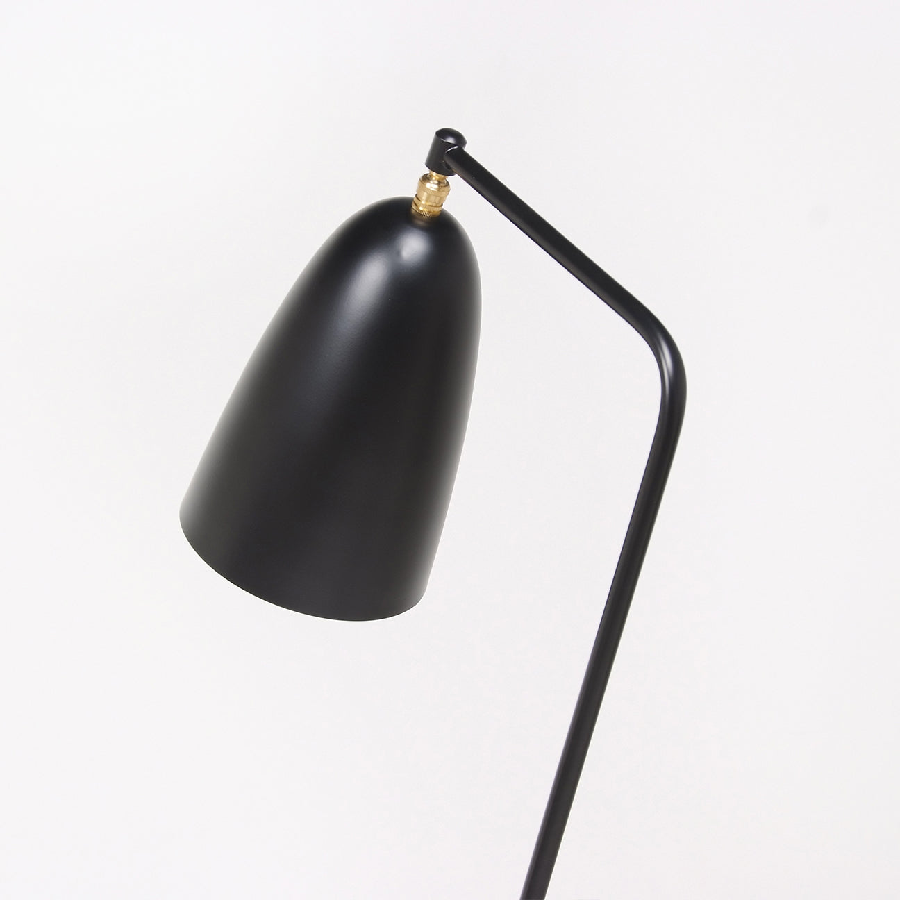 Greta Grossman Style: Minimalist Tripod Floor Lamp - 4 Colors