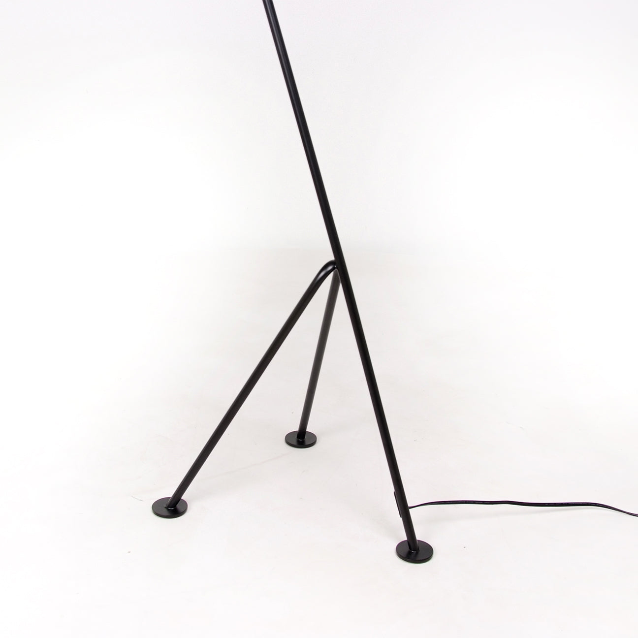 Greta Grossman Style: Minimalist Tripod Floor Lamp